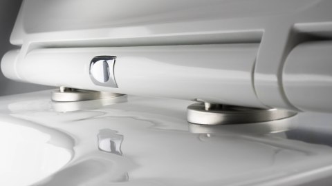 Deante Deska sedesowa slim wolnoopadająca